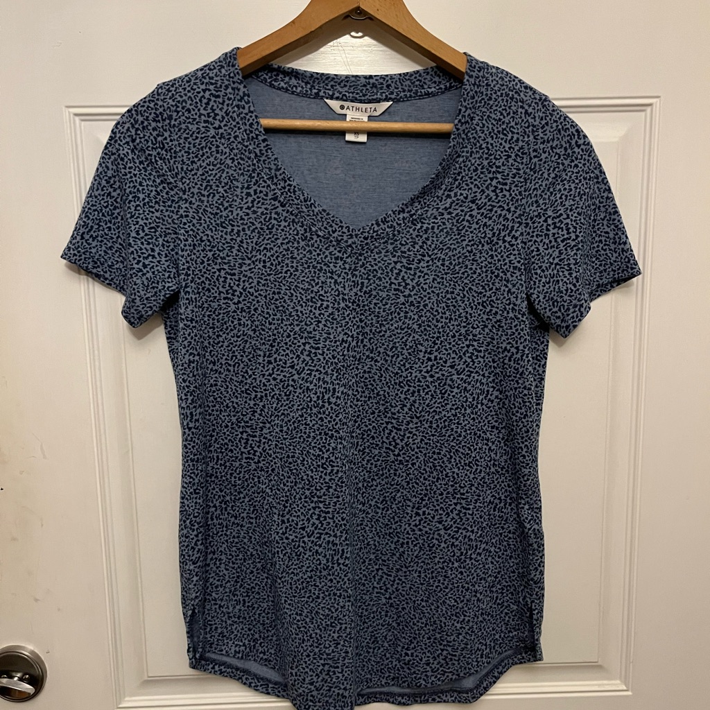 Athleta Blue Patterned Short Sleeve Tee
